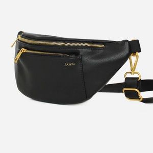 Fawn Design Women's The Fawny Pebbled Faux Leather Fanny Pack Black One Size EUC